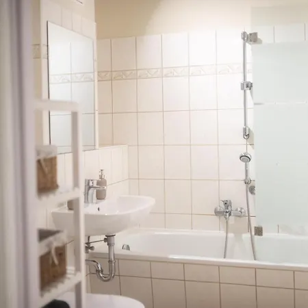 Lägenhet Stilvolles Mit Balkon & Wifi Aue-Bad Schlema